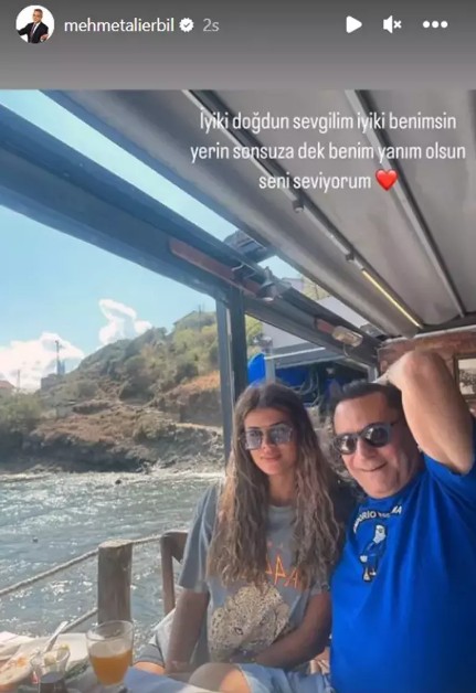 Sevgilisinin doğum gününü kutladı!